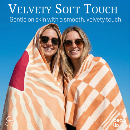 Beaqlio Microfiber Beach Towel Oversized, 71*36'' Cruise Quick Dry XL Beach Towels for Cruise Pool Yoga Gym Vacation Gift, Lightweight Absorbent Sandproof Large Beach Essentials,  Heart Printed Towel
